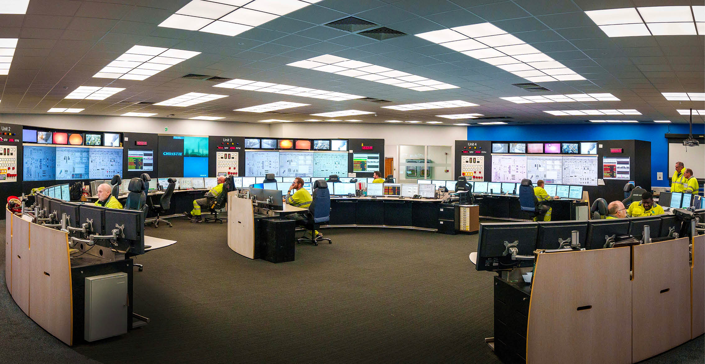 (Photo shoot 0124-021) Ratcliffe Power Station in Nottinghamshire under full load with all 4 turbines running during a cold spell of weather.