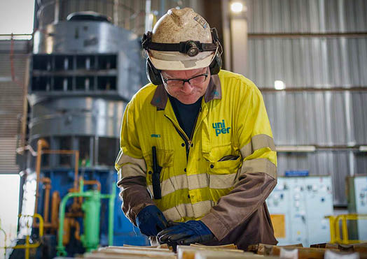 (Photo shoot 0424-026) Ratcliffe on Soar Power Station Turbine Team at the Uniper site in Nottinghamshire. 16/04/2024