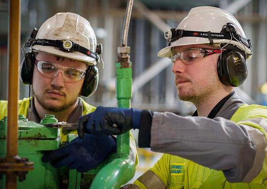 (Photo shoot 0424-026) Ratcliffe on Soar Power Station Turbine Team at the Uniper site in Nottinghamshire. 16/04/2024