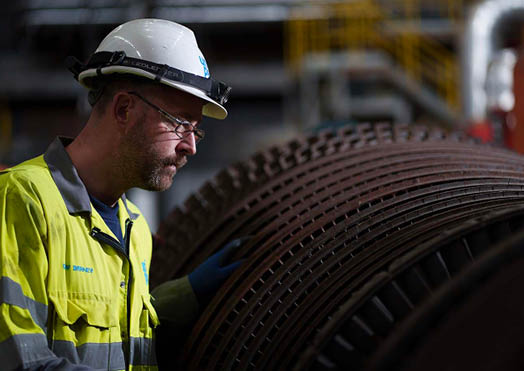 (Photo shoot 0424-026) Ratcliffe on Soar Power Station Turbine Team at the Uniper site in Nottinghamshire. 16/04/2024